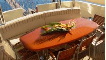 Lady Deisy -  Al fesco Dining